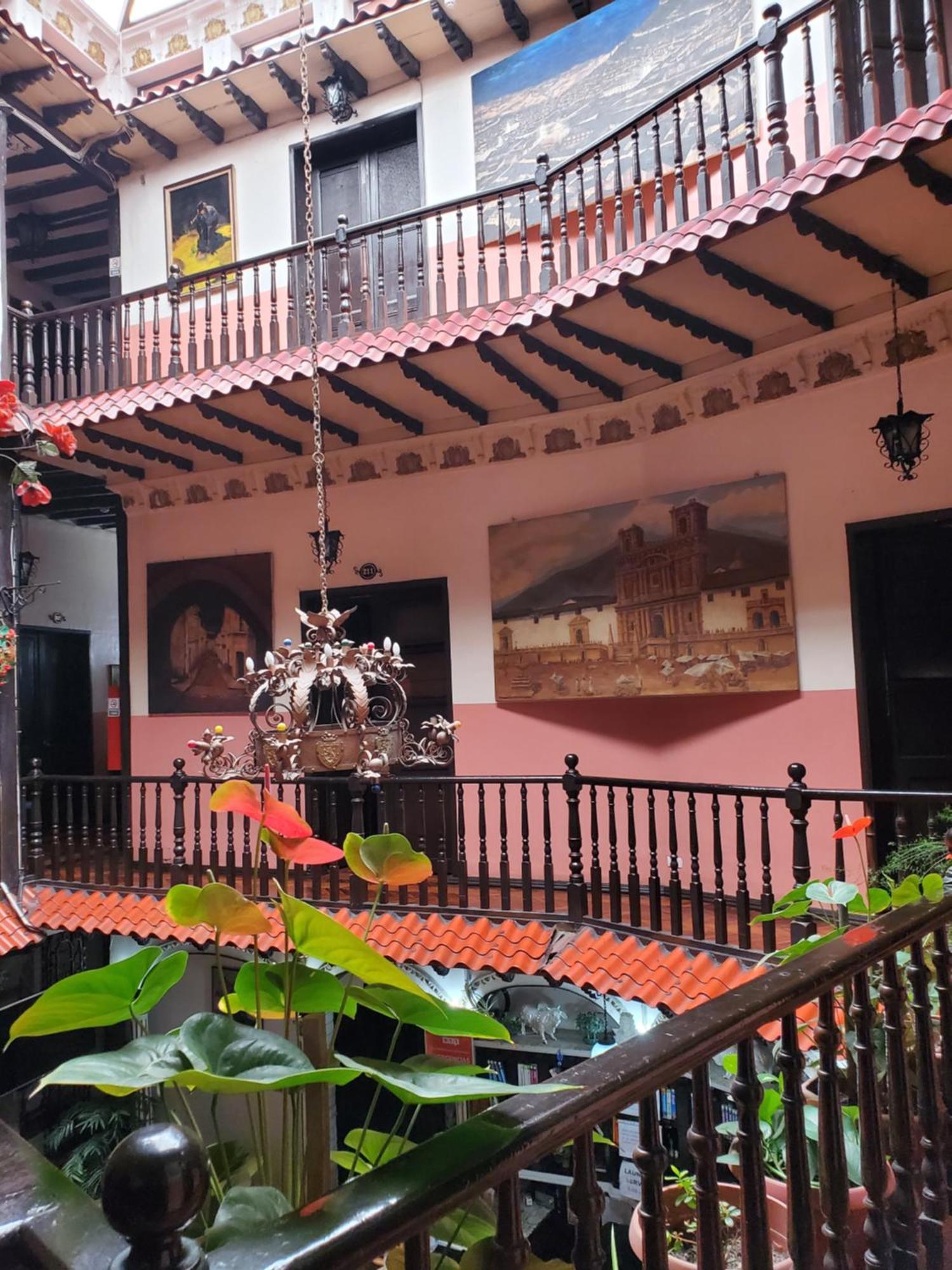 Hostal Juana De Arco Quito Exterior foto