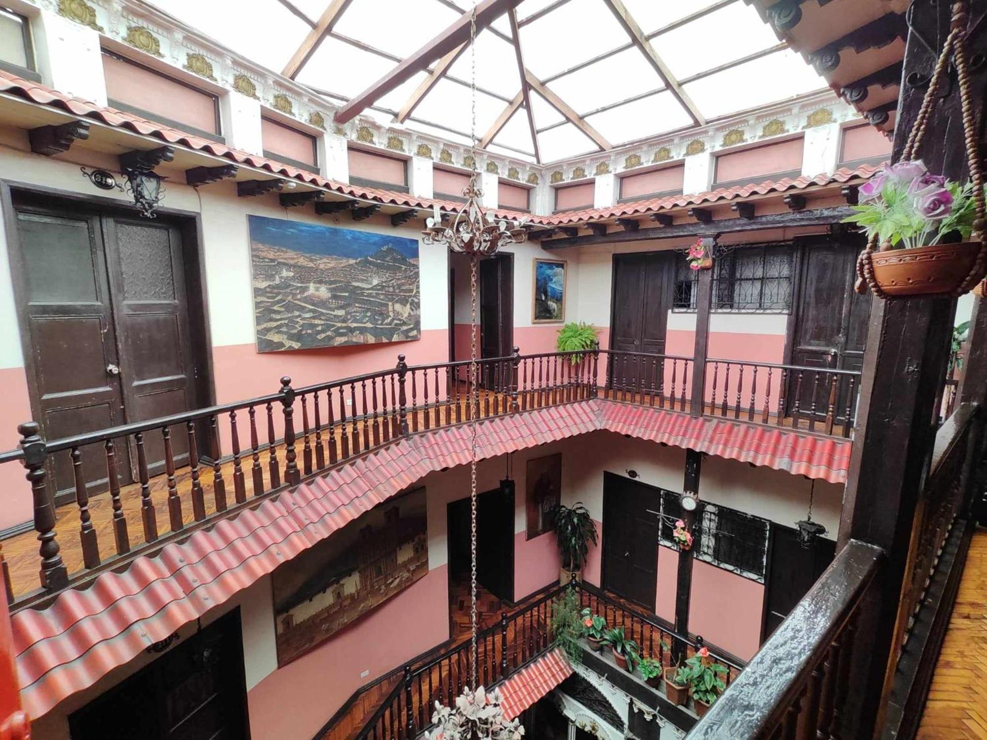 Hostal Juana De Arco Quito Exterior foto